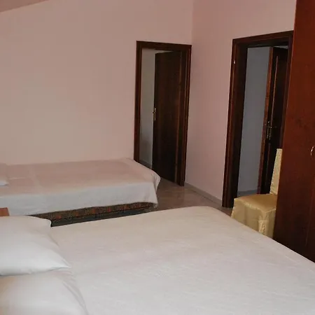 Bed & Breakfast Marija 3*