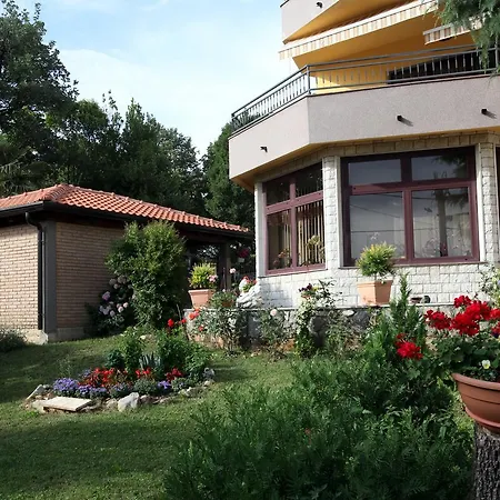 Marija Bed & Breakfast 3*